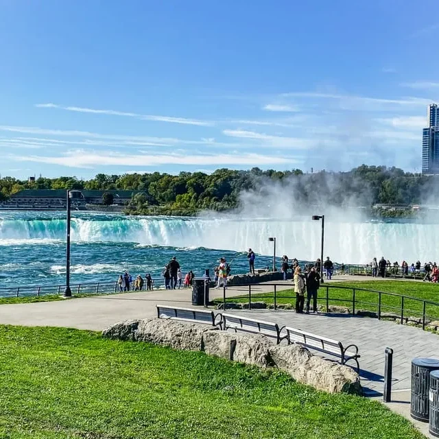 1-Day Niagara Falls Tour – Entrance Ticket
